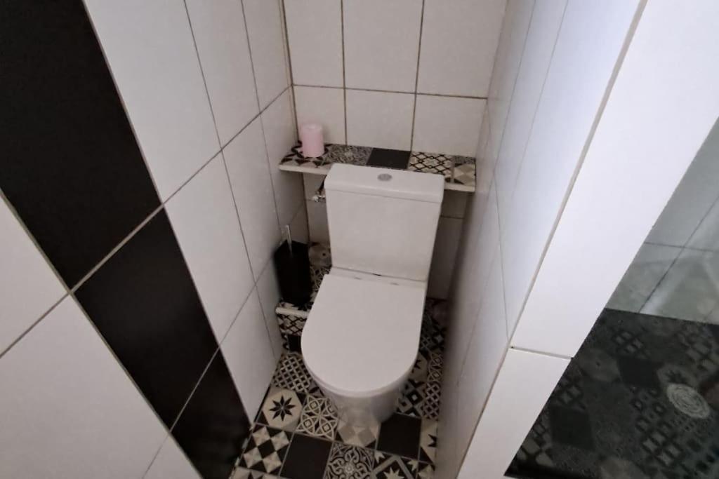 Agreable T2 Classe 3 Etoiles, Refait A Neuf, Dans Quartier Calme Rodez Extérieur photo